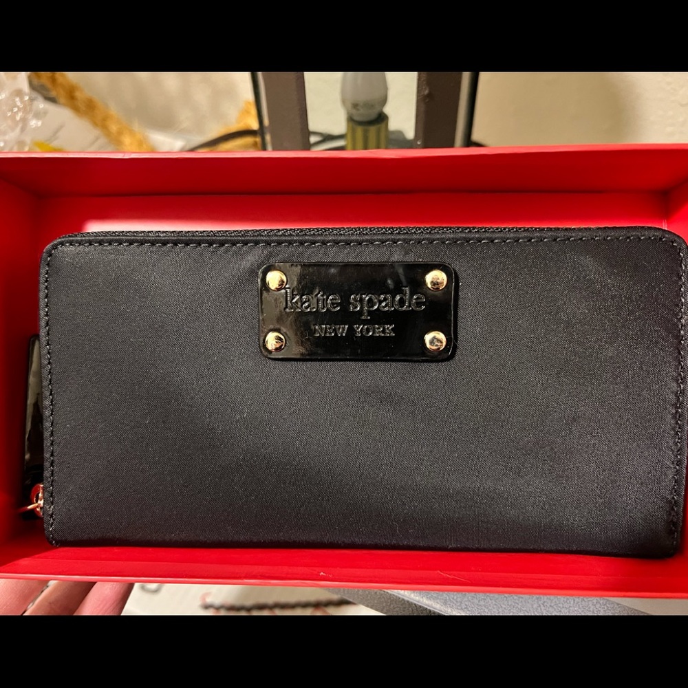 KATE SPADE ♠️ black wallet